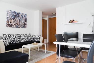 Cherry Apartment Arena