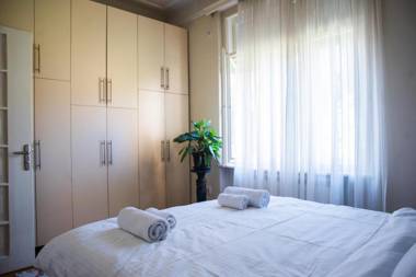 Crown apartment with garden view