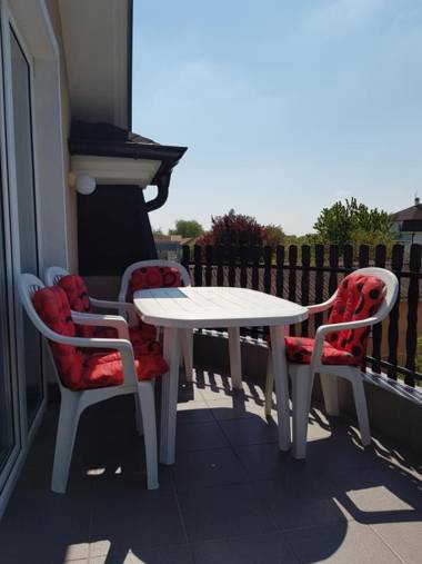 Luxury Apartments With Pool Dex1