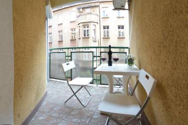 White Night City Center Apartman