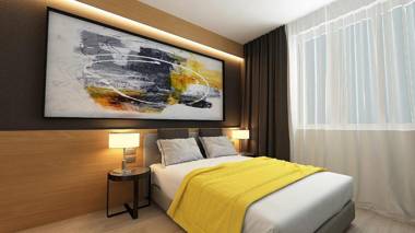 Maccani Black Luxury Suites