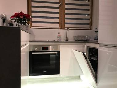 INNA LUXE Fancy & Cosy Near the Fortress БЕЛЫЙ КАРТОН