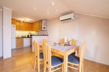 Penthouse ''Lookout''