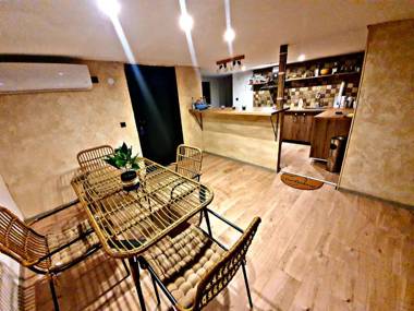 Monte Cristo villa on water