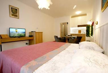 Apartment Moonstone 1