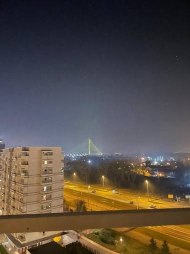 MANHATTAN APARTMAN Belvil