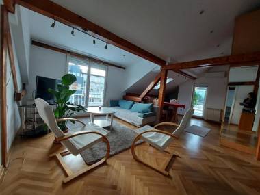 Sunlit lofty in the very heart of Knez Mihailova