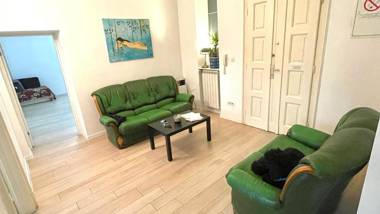 Salon Apartment in Dorcol Historical