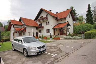 Apartments Marjanović