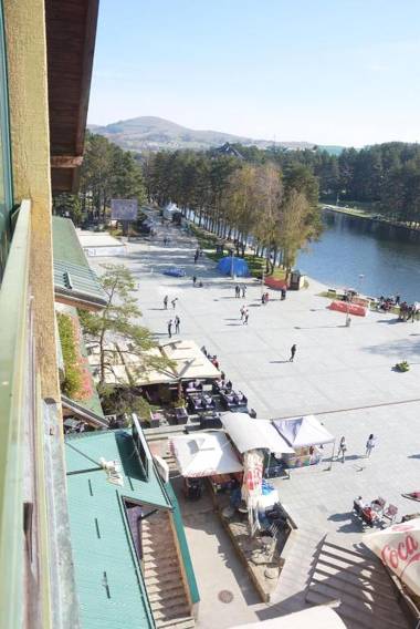 Apartman Daroteka Vila Jezero