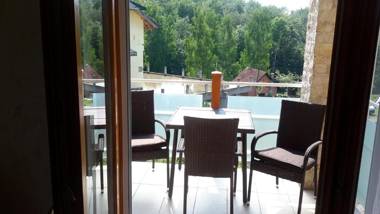 Apartman Sneznik - Naselje Zova