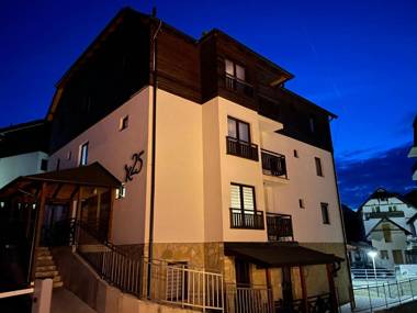 Apartments Mount Inn Studio