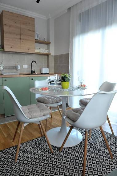 NIDEHO Estate Apartmani