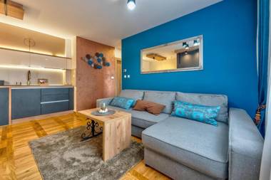 TRON lux apartman