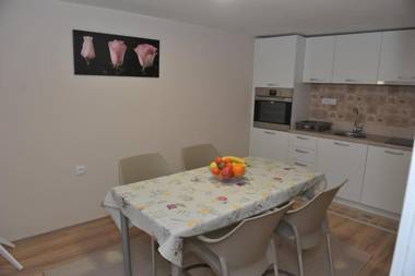 Golden House Apartments