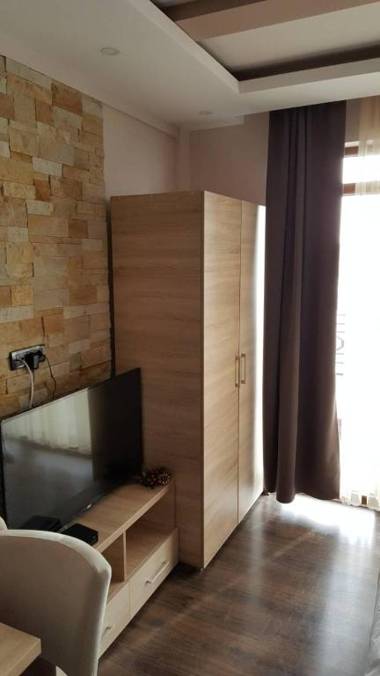 Apartment Simonida - Milmari M3