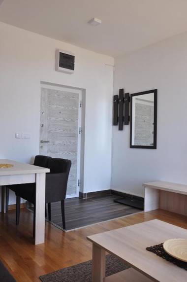 Apartment C10 Dvori