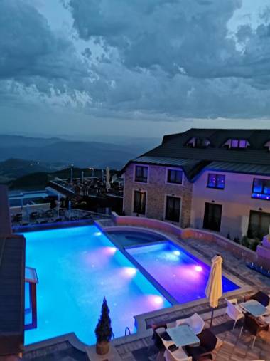 Apartmani TIM Milmari & Ariš Resort