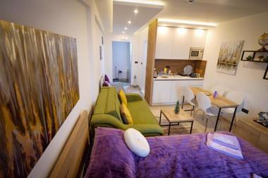 Above the Valley P86 - Milmari Resort