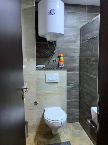 Milmari Mountain view - I11