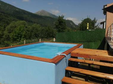 Vikendica Lep pogled