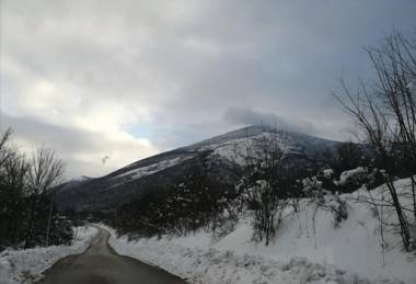 Vikendica Lep pogled