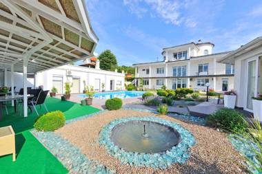 Apartments Villa Graf