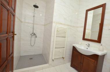 Mladenovic apartments