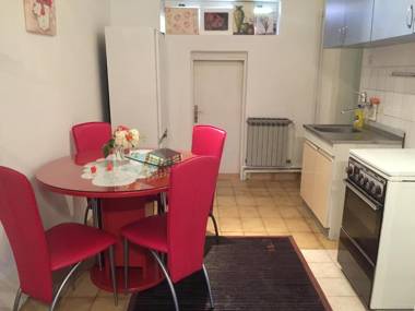 Day & Night Apartment