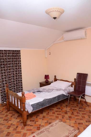 STARA ČARŠIJA Restoran&Hostel