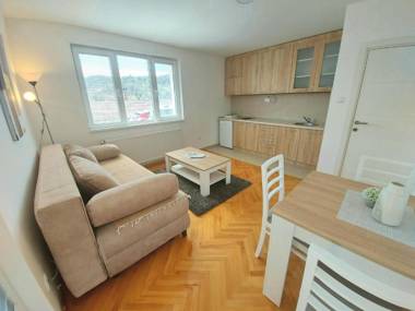 Apartmani Tarsko Jezero Nova Vezanja