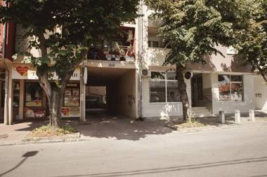 Studio 5 apartman sa parkingom centar Obrenovca