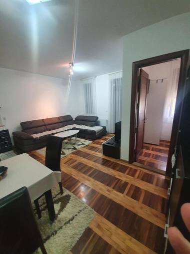 Zlatibor 1000 apartman Peki