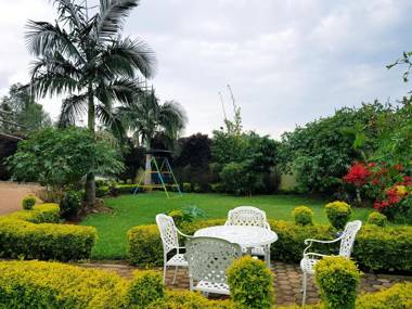 Yambi Guesthouse