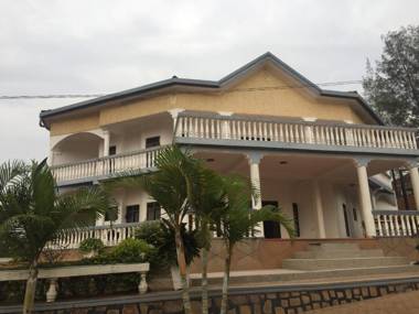 Romalo Guesthouse
