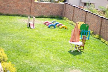 Room in House - Spacious double room muhazi MyPlace