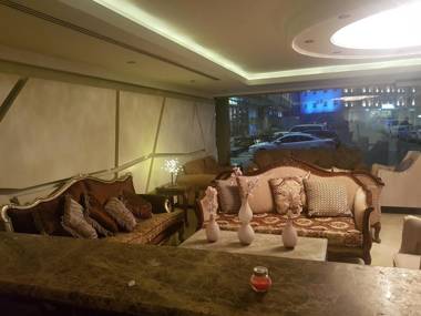 Rose Niry Hotel suites روز نيري للاجنحة الفندقية
