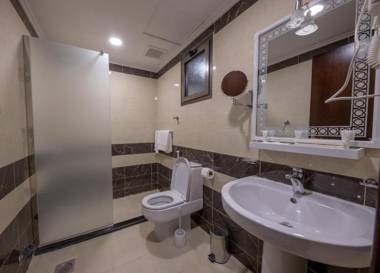 Flora Park 2 Hotel Suites