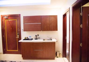 Carawan Hotel Jeddah - Al Naeem Near Al Danube Market in Madina Road