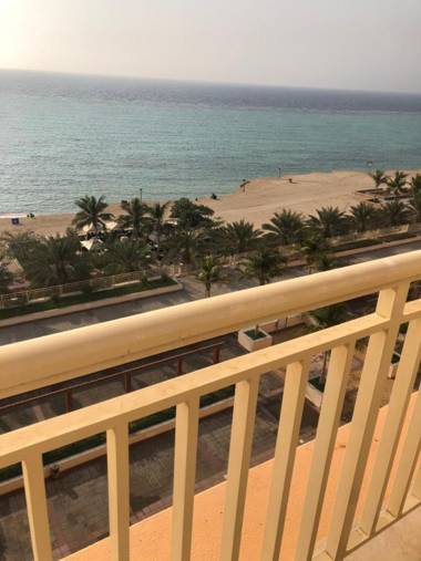 نزل الشاطي 3 عايلات فقط