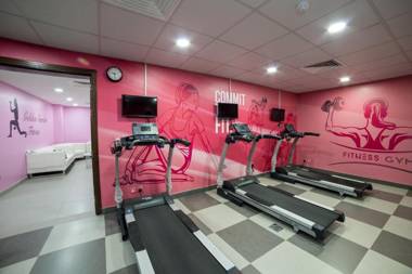 Golden Garden Al Corniche