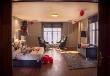 Golden Garden Al Corniche