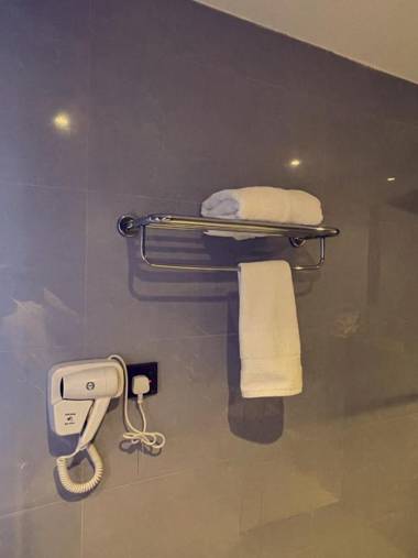 Pearly Hotel