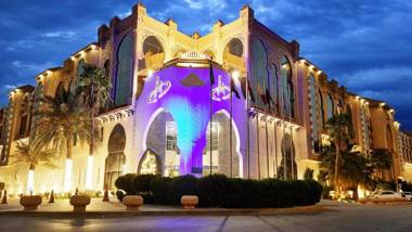 Madareem Crown Hotel