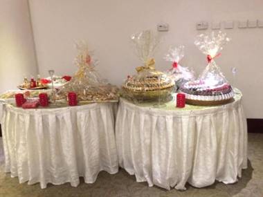 Executives Hotel - Azizia