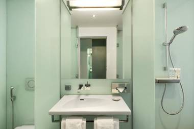 Super 8 Hotel Al Riyadh by Wyndham