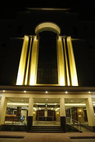 Flora Hotel Suite 2 فلورا 2