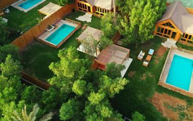 Akwakh Almzraah for Families Only