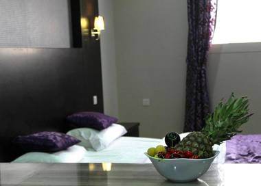 Mocador Furnished Apartments 2