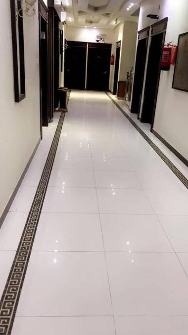 Diamond Angle By Khaymat Alyarmouk